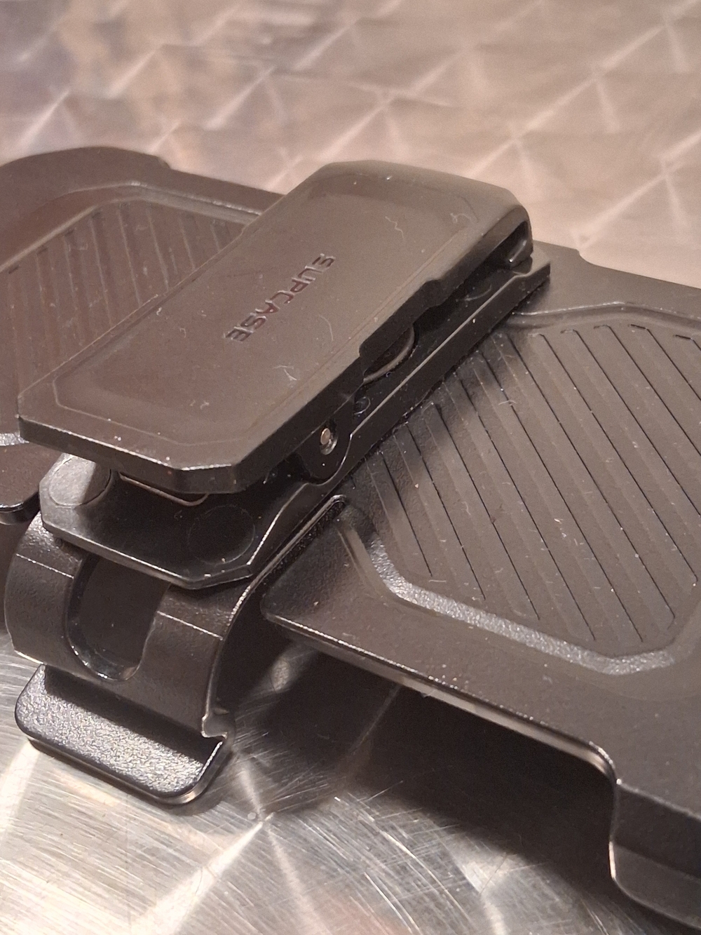 Supcase Black Phone Clip Mount - Secure Universal Grip